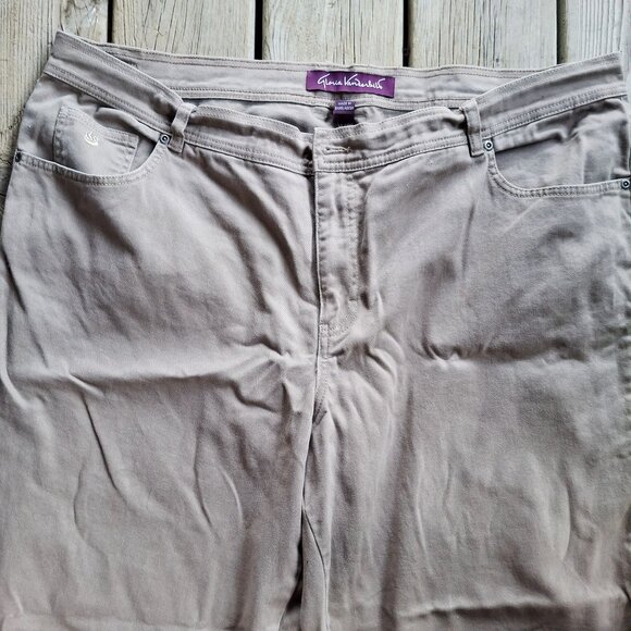 Gloria Vanderbilt Amanda Plus Size 22W Short Khaki Beige Pants 97% Cotton 3% Spa - Picture 3 of 9